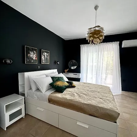 Downtown * Rhodes City