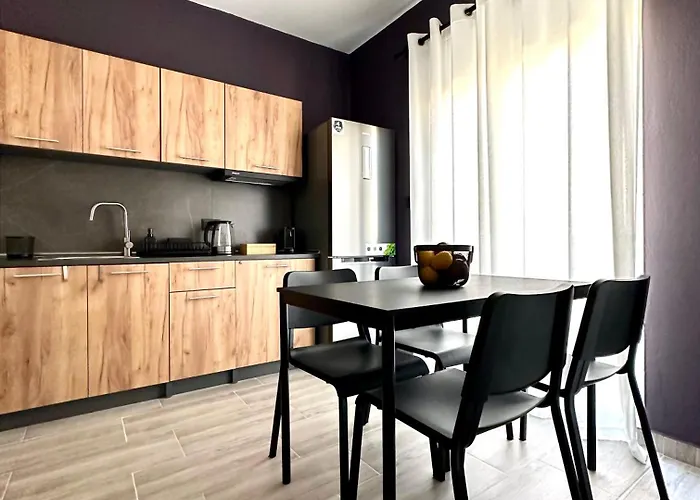 Downtown Apartamento Rhodes City